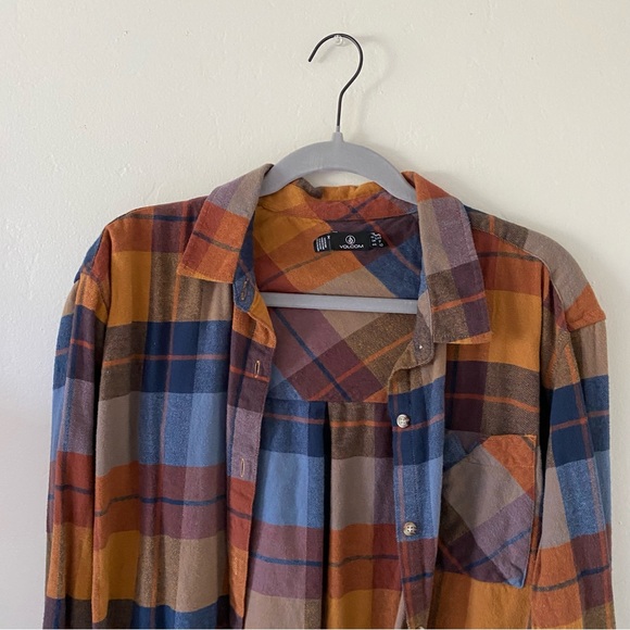 Volcom flannel - Picture 2 of 4